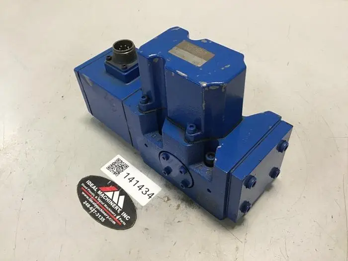 Used MOOG J661-172A Valves/Fittings Michigan US | Ideal Machinery #593865