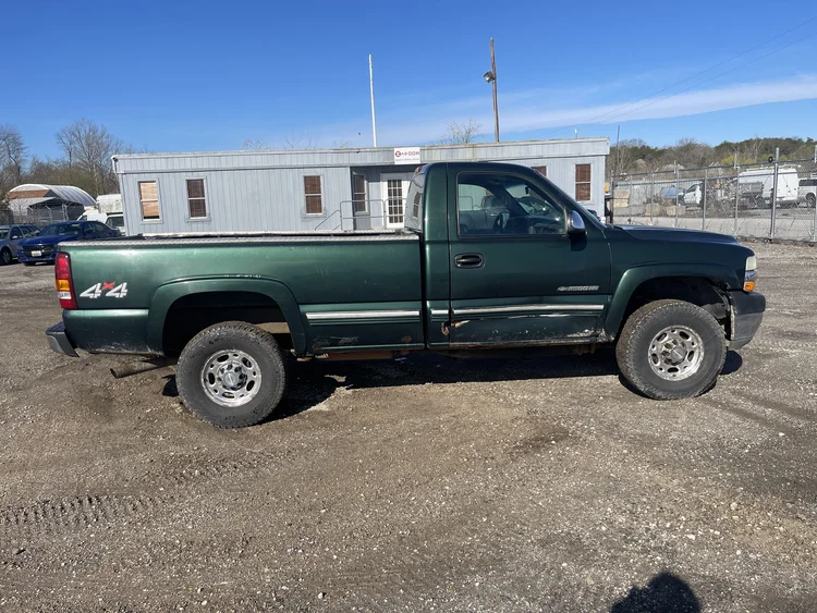 Used 2002 Chevrolet-Silverado 2500HD Pickup Trucks Maryland US | Zadoon Equipment #1480798