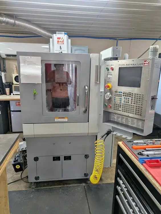 Used 2006 HAAS OM-2A Vertical Machining Centers Illinois US | Asset Exchange Corporation #799441