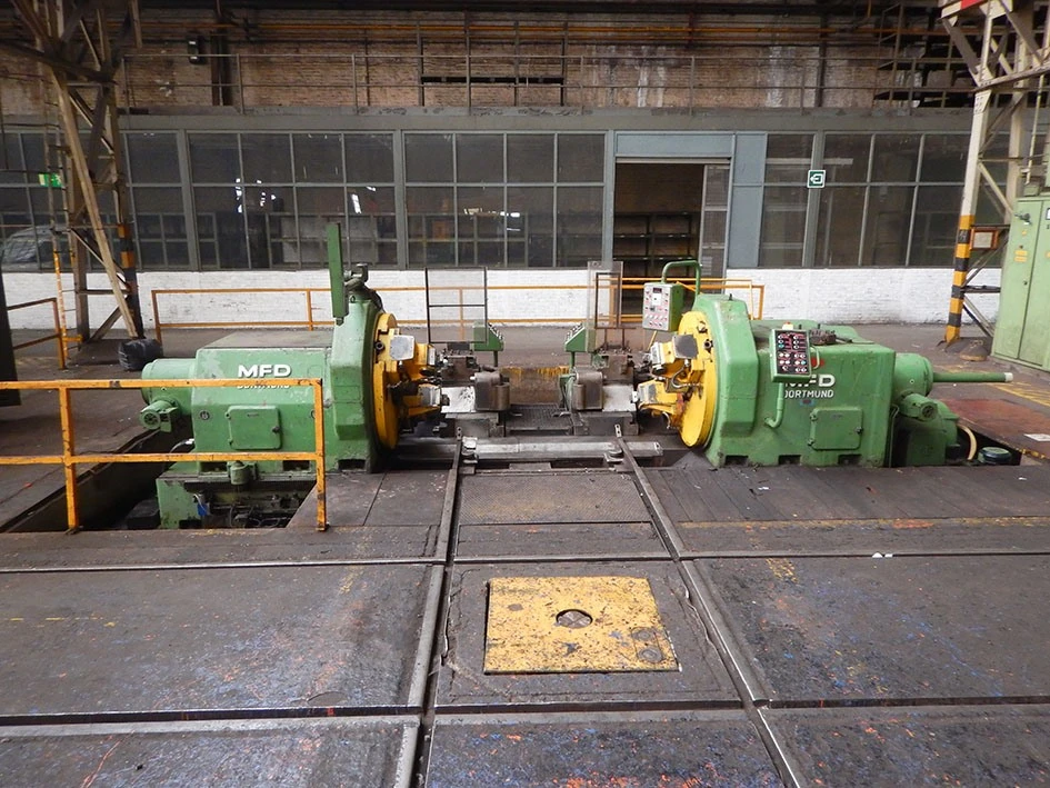 USED HEGENSCHEIDT MFD DRH II 110K TRAIN WHEEL LATHE