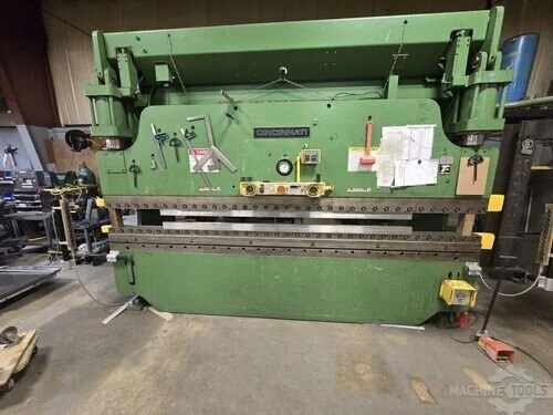 Used CINCINNATI 90 AS X 10 FT. Press Brakes Georgia US | The Equipment Hub #350073