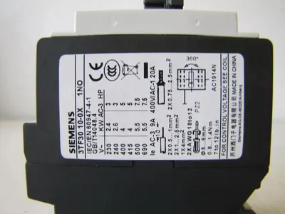 Siemens 3TF30 10E 9A Contactor 3 Pole 1 NO Contact 400V with 220V Coil