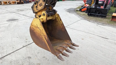 USED 2005 CASE 590SM