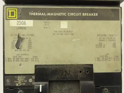 Square D LA36250 I-Line Circuit Breaker 250A 600V 3 Pole Series 4 Gray Face