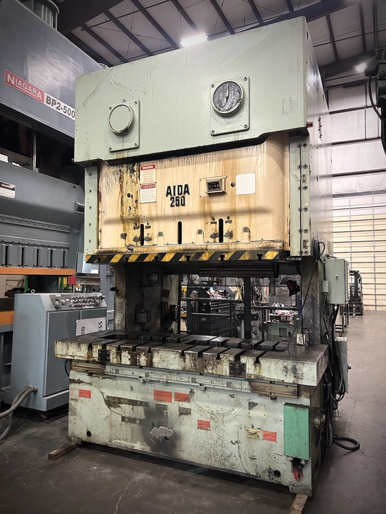 Used 1987 AIDA PRESSES AIDA NC2-250(2) PRESS O.B.I. Presses Tennessee US | Alma Machinery #1224954