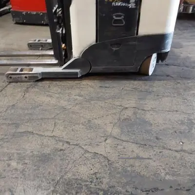 USED 2019 CROWN RR5725-45