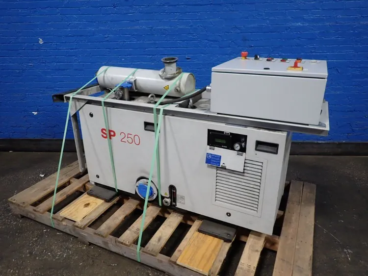 Used LEYBOLD SP250 Pumps Ohio US | HGR 24 #775107