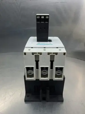 Siemens 3RT10541LA06 SIRIUS Contactor w/3RT19262EC21 Auxiliary Contact. 1D63