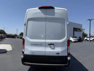 USED 2022 FORD E-350