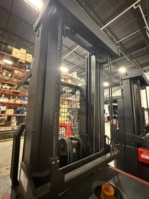 RAYMOND 550-OPC30TT Forklifts | ListingHippo (8)