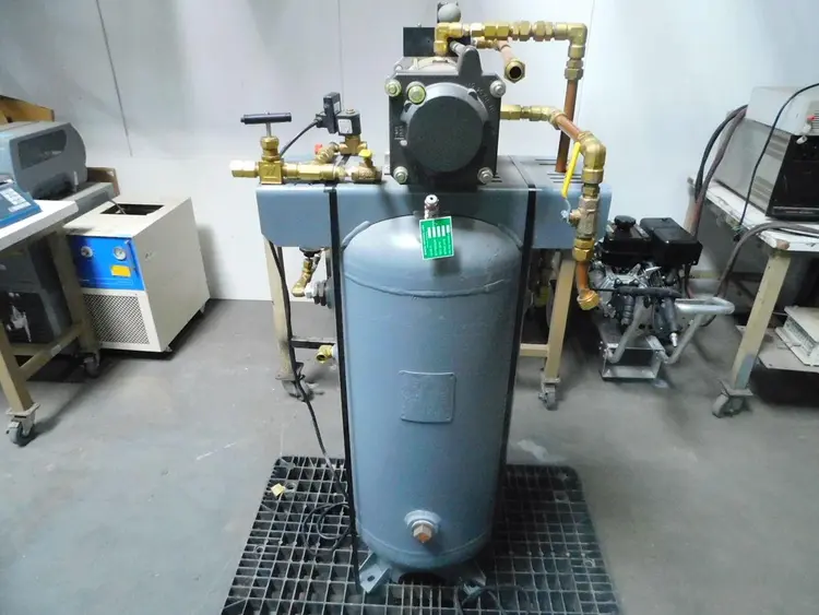 Used MAXPRO TECHNOLOGIES 2 Parts (Hydraulics and Pneumatics) Texas US | Aucto #1307118