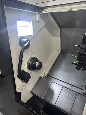 Used 2021 Hyundai WIA SE2200LSYA 5-Axis or More CNC Lathes California US | Machine Tool Bids #1486130