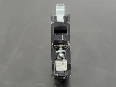 USED SQUARE D QO120