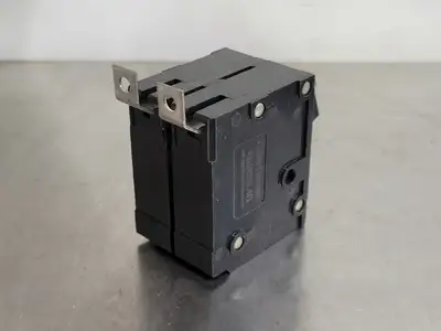 USED CUTLER-HAMMER BA220