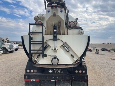 2023 KAISER PREMIER CV100 Hydro Excavator | VacSource (3)