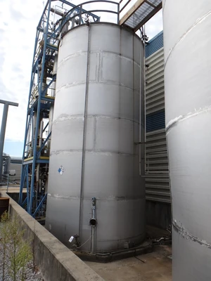 20,000 Gallon 304 Stainless Vertical Tanks