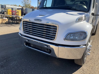 Used 2017 FREIGHTLINER GLIDER KIT Box trucks Michigan US | Miedema Asset Management Group #1579188