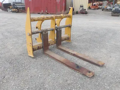 Used 2021 DEERE AT478348 Pallet Forks California US | Western Trencher & Equipment, Inc. #1497770
