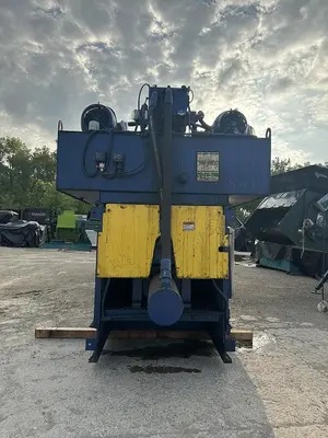 USED AMERICAN BALER 7242H-8T30 AUTO-TIE BALER