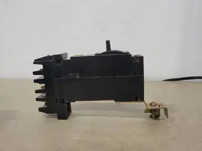USED SQUARE D FH17015B