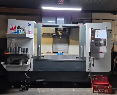 2014 HAAS VF4-SS Vertical Machining Centers | Murphy Machinery (1)