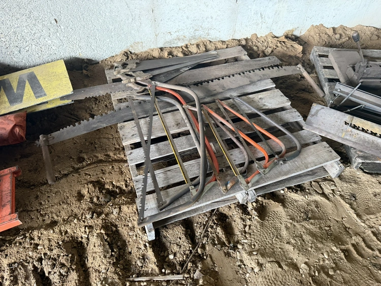 Used _UNKNOWN_ _UNKNOWN_ Cross Cut Saws Michigan US | Miedema Asset Management Group #1372197