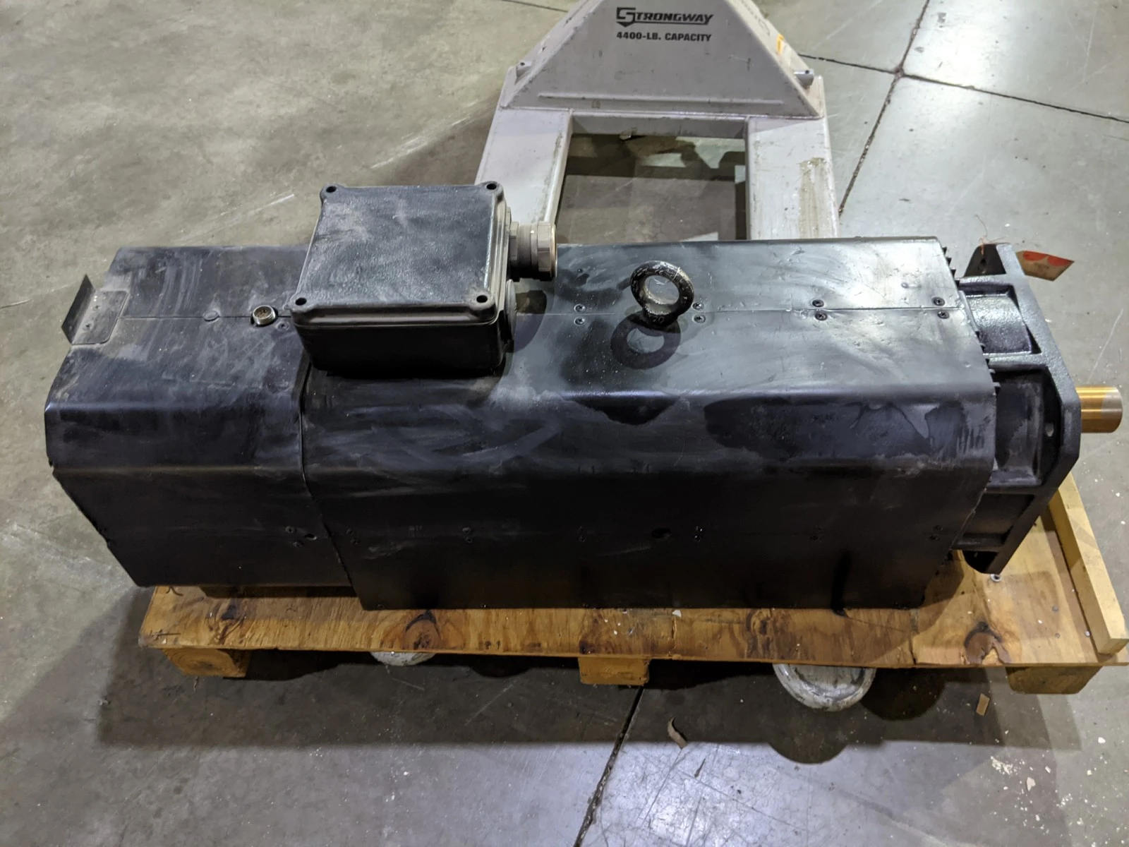 Rexroth Indramat Servo Motor  2AD180D-B350B1-BS03-A2N1
