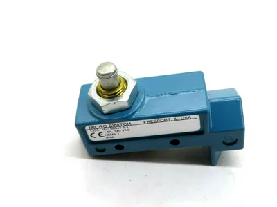 NEW HONEYWELL BZE6-2RQ LIMIT MICRO SWITCH BZE62RQ