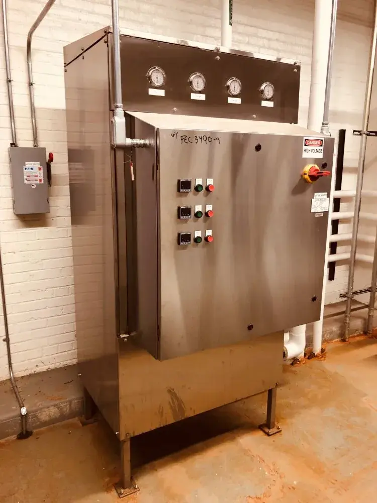 USED 2014 BUDZAR 3WT920CSP