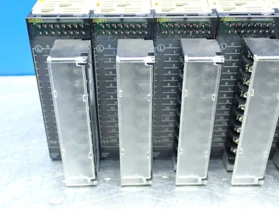 USED OMRON CJ1WOD212