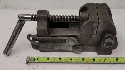 Used PIVOTAL VISE Misc Industrial Equipment Kentucky US | Aucto #686798