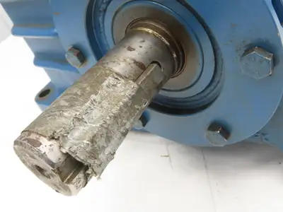 Cone Drive SHV40A960-Z0A Worm Gearbox 15:1 Reducer 117rpm Vertical Hollow Output