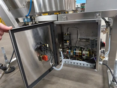 USED 2003 LOMA SENTRY
