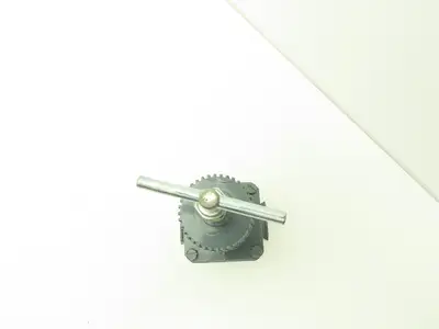 Arrow R352T Pneumatic Air Line Regulator 1/4" NPT 125psi Series R35 Lot of 6
