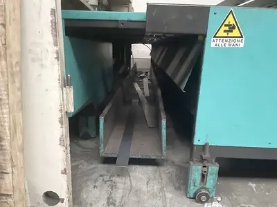 USED LVD MVS-C 4100 X 6 MM CNC