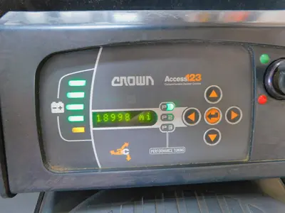 Used CROWN PE4500-80 Electric Pallet Trucks Texas US | Aucto #1461148