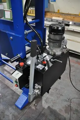 USED ARLO 100 T / 1000 VARIO