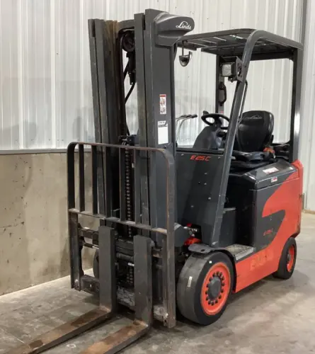 Used 2017 LINDE E25C 4-Wheel Sit down Electric Counterbalance Forklifts Pennsylvania US | National Lift Equipment #1382187