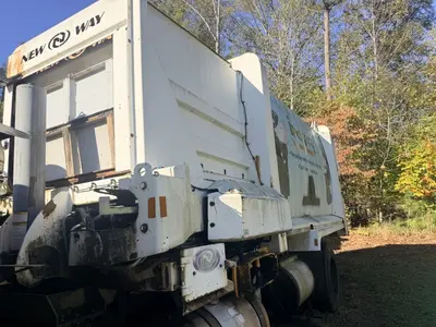 Used 2016 NEW WAY GARBAGE Garbage trucks North Carolina US | Levan Equipment #1573962