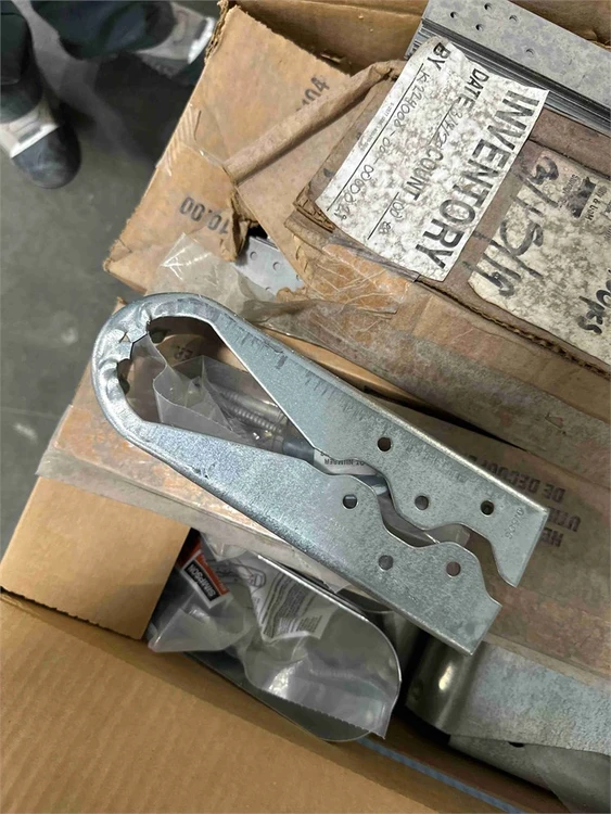 Used SIMPSON STRONG-TIE _UNKNOWN_ Misc Fasteners Florida US | MachineryMax #1437726
