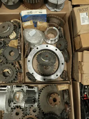 4 PALLETS OF ASSORTED POWER TRANSMISSION