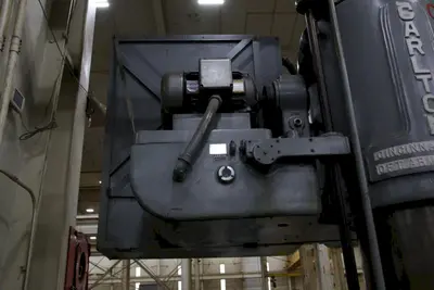 USED 1977 CARLTON 5A