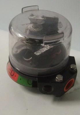 STONEL QUARTZ Model PQ8YC3R Explosion Proof Valve Monitor Sensor