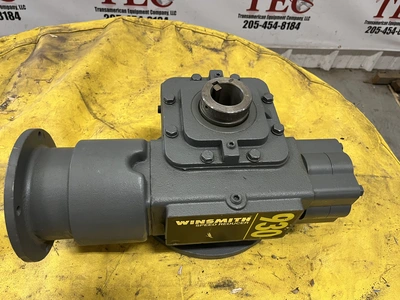 Winsmith 930CDSFE 30 Ratio 214HP 1750RPM Gear Reducer