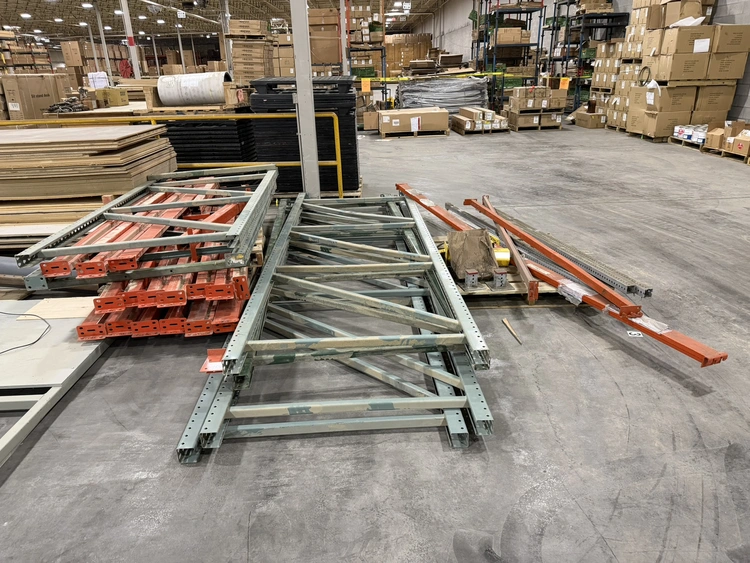 Used _UNKNOWN_ _UNKNOWN_ Pallet Racking Michigan US | Miedema Asset Management Group #1143049