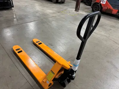 Used NEW ULINE H-1043 PALLET JACK Pallet Jacks Minnesota US | Birnstengel Equipment #1554068