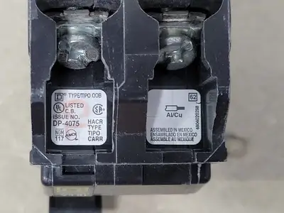 USED SQUARE D QOB215