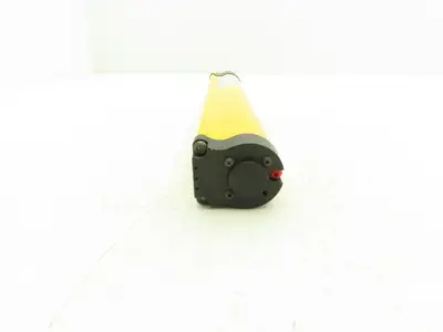 Allen Bradley 440L-R4J0320YD Light Curtain Guardmaster Transmitter Ser A Rev B