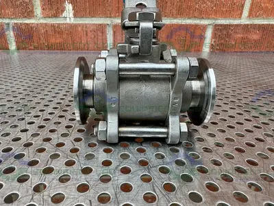 USED INLINE INDUSTRIES STAINLESS STEEL BALL VALVE W/ 1" SANITARY FITTING