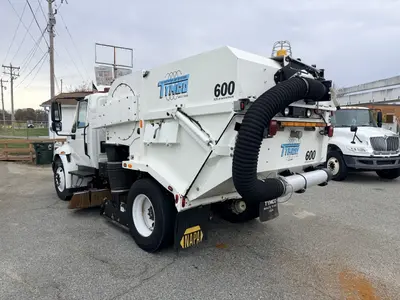 Used 2013 INTERNATIONAL 4000 Street Sweeper North Carolina US | Levan Equipment #1546326